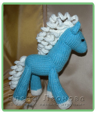 вязаная лошадь