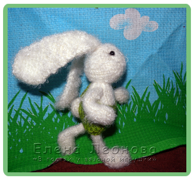 вязаный заяц