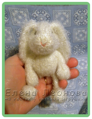 вязаный заяц